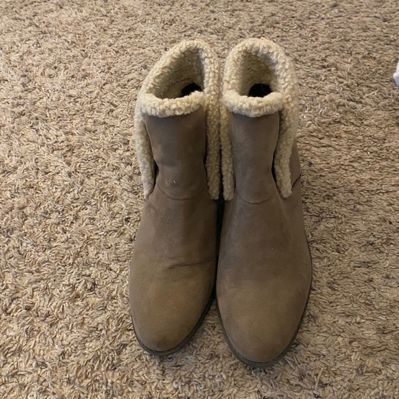 Booties - Picture 4 of 5